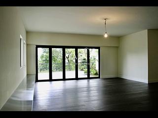 山頂 - Guildford Court 06