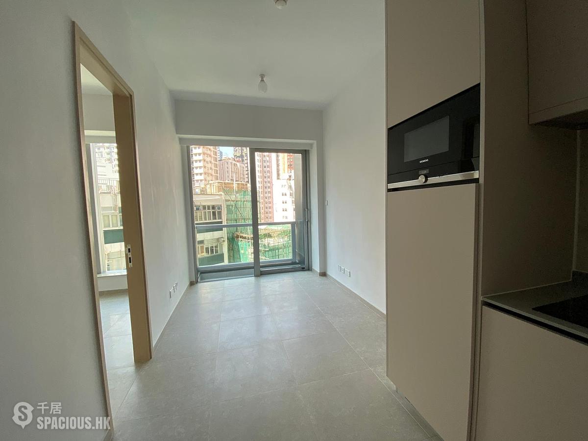 Sai Ying Pun - No.8 Hing Hon Road (Resiglow-Bonham) 01