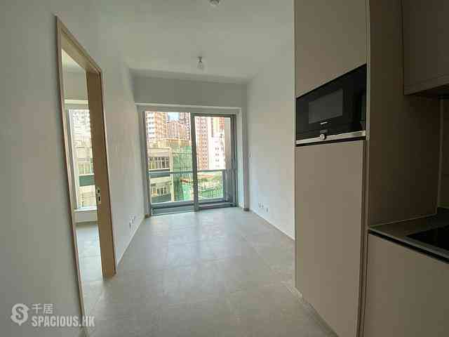 Sai Ying Pun - No.8 Hing Hon Road (Resiglow-Bonham) 01