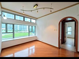 Tung Chung - Tung Chung Crescent 03