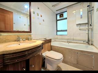 Tung Chung - Tung Chung Crescent 09