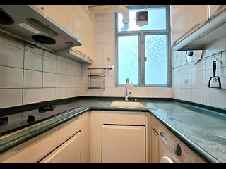Tung Chung - Tung Chung Crescent 11