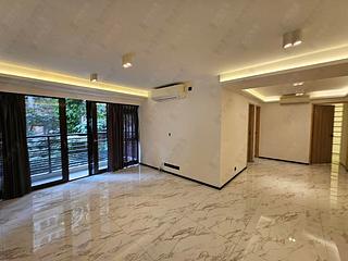 Wan Chai - Phoenix Court 09