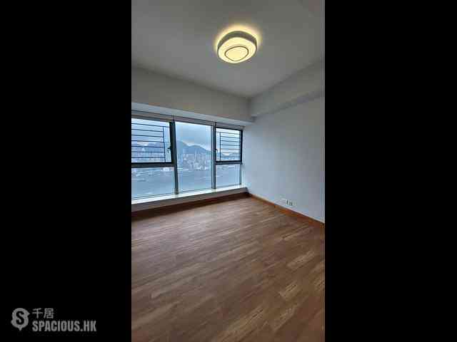 West Kowloon - The Harbourside 03