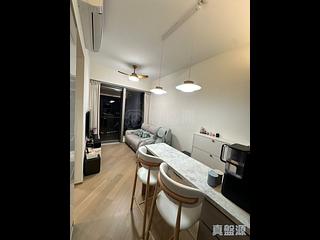Lohas Park - Lohas Park Phase 11C Villa Garda II Tower 2A 02
