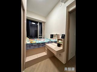 Lohas Park - Lohas Park Phase 11C Villa Garda II Tower 2A 05