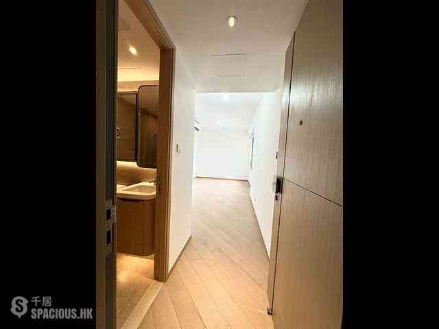 Hung Hom - Upper East 03