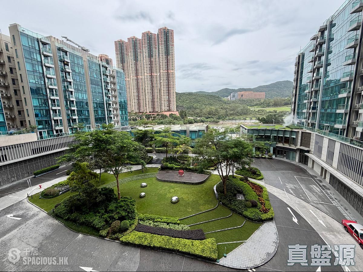 Tseung Kwan O - Savannah Block 3B 01
