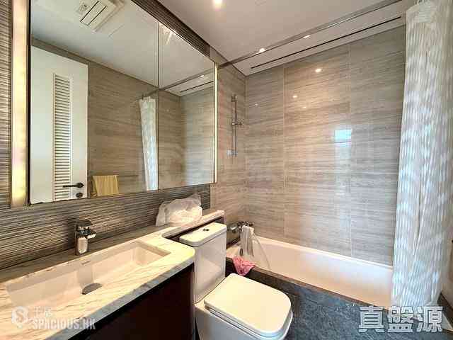 Tseung Kwan O - Savannah Block 3B 07