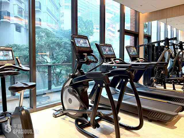 Shek Tong Tsui - The Hilltop 35