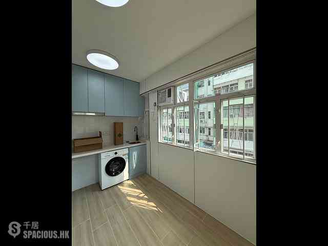 Sham Shui Po - Yuk Chuen Building 22