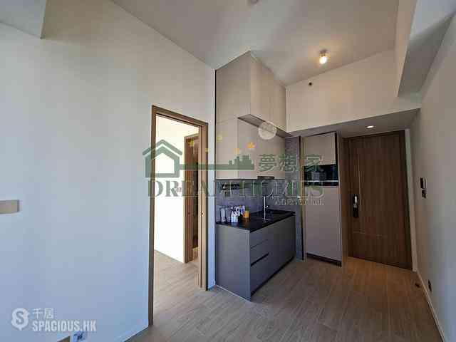 Sai Ying Pun - Des Voeux W Residence 06