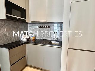 Sai Ying Pun - Des Voeux W Residence 02