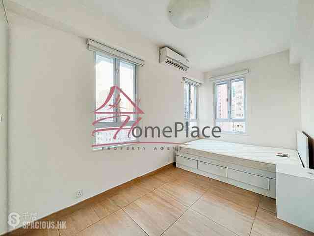 Soho - Ying Pont Building 03