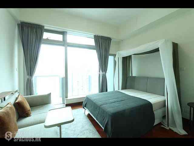 Wan Chai - The Avenue 01