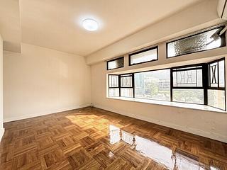 Happy Valley - Ventris Place 05