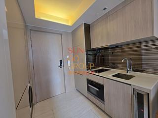 Sai Ying Pun - King's Hill 03