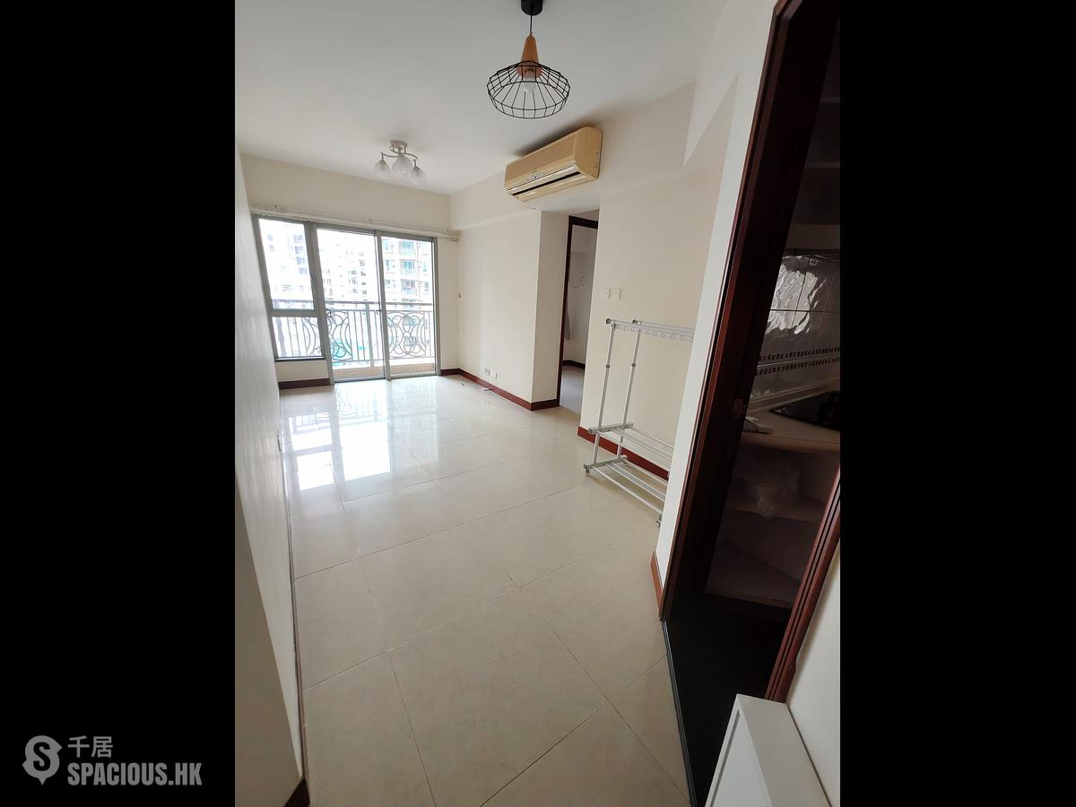 Kennedy Town - The Merton Tower 1 01
