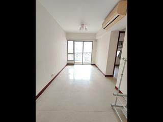 Kennedy Town - The Merton Tower 1 02