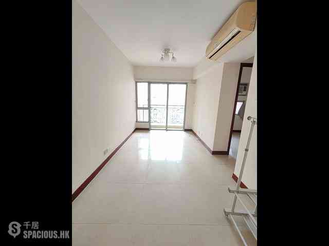 Kennedy Town - The Merton Tower 1 02