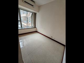 Kennedy Town - The Merton Tower 1 06