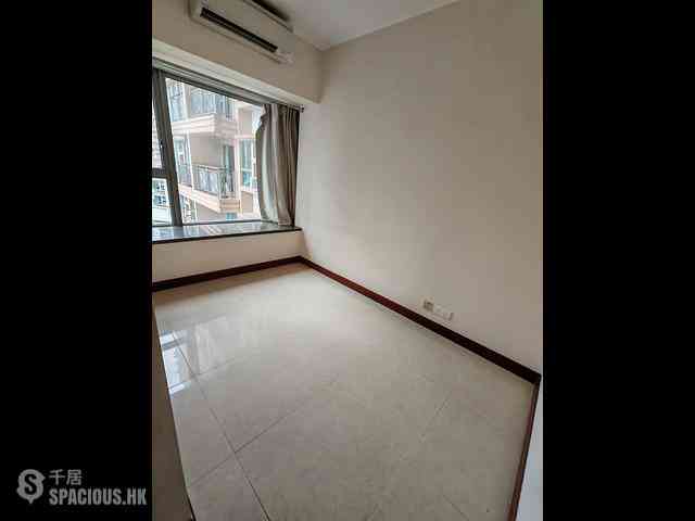 Kennedy Town - The Merton Tower 1 06