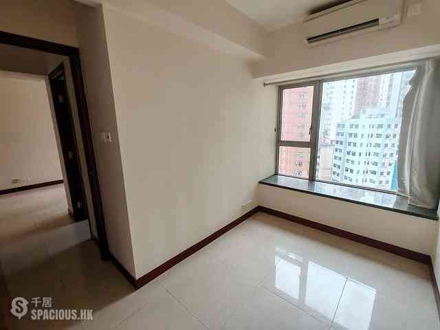 Kennedy Town - The Merton Tower 1 07