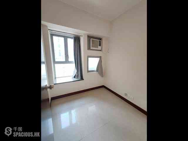 Kennedy Town - The Merton Tower 1 08
