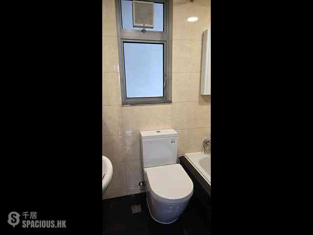 Kennedy Town - The Merton Tower 2 07