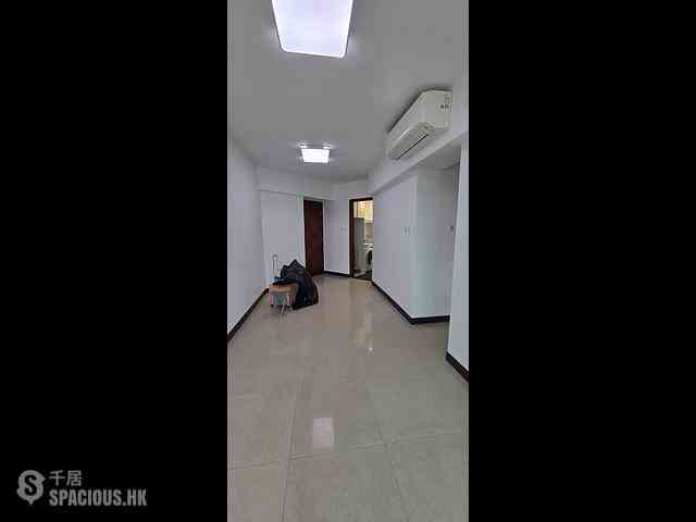 Kennedy Town - The Merton Tower 2 04