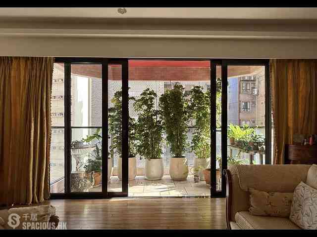Mid Levels Central - Estoril Court 01