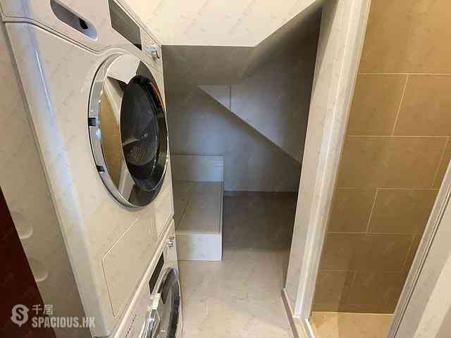 Wong Chuk Hang - Marinella Block 2 08