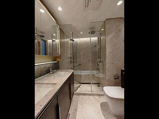Wong Chuk Hang - The Southside Phase 2 La Marina Tower 1B 07