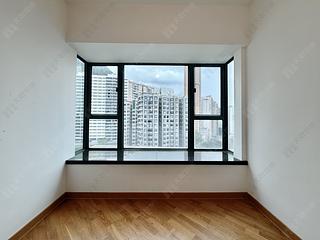 Mid Levels West - 80 Robinson Road 22