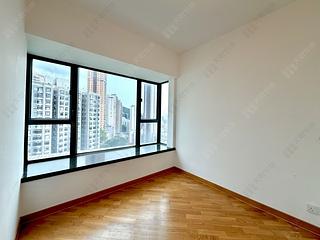 Mid Levels West - 80 Robinson Road 08