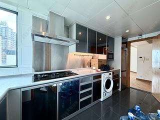 Mid Levels West - 80 Robinson Road 10