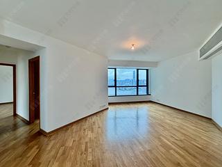 Mid Levels West - 80 Robinson Road 03