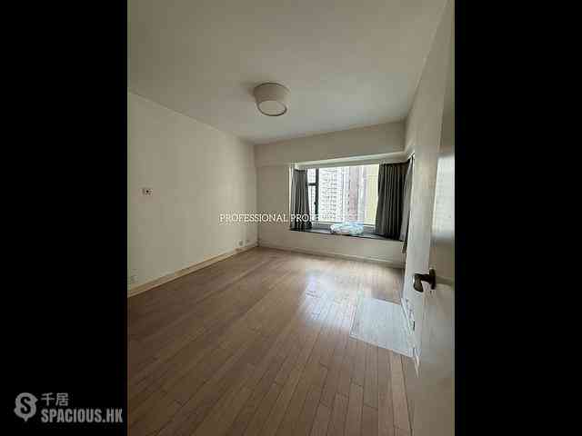 Mid Levels Central - Robinson Place 03