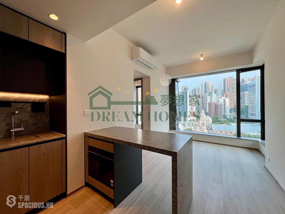 Shek Tong Tsui - The Hilltop 01