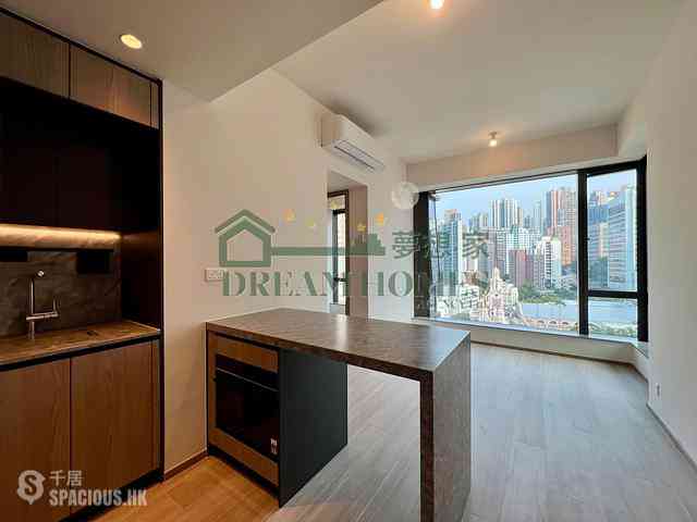 Shek Tong Tsui - The Hilltop 01