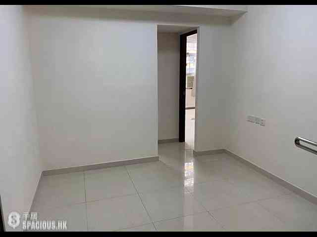 Kennedy Town - On Fat Building 04