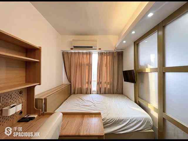 Sai Ying Pun - Hing Tai Building 01