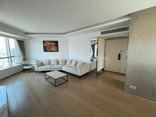 Mid Levels West - 80 Robinson Road 03