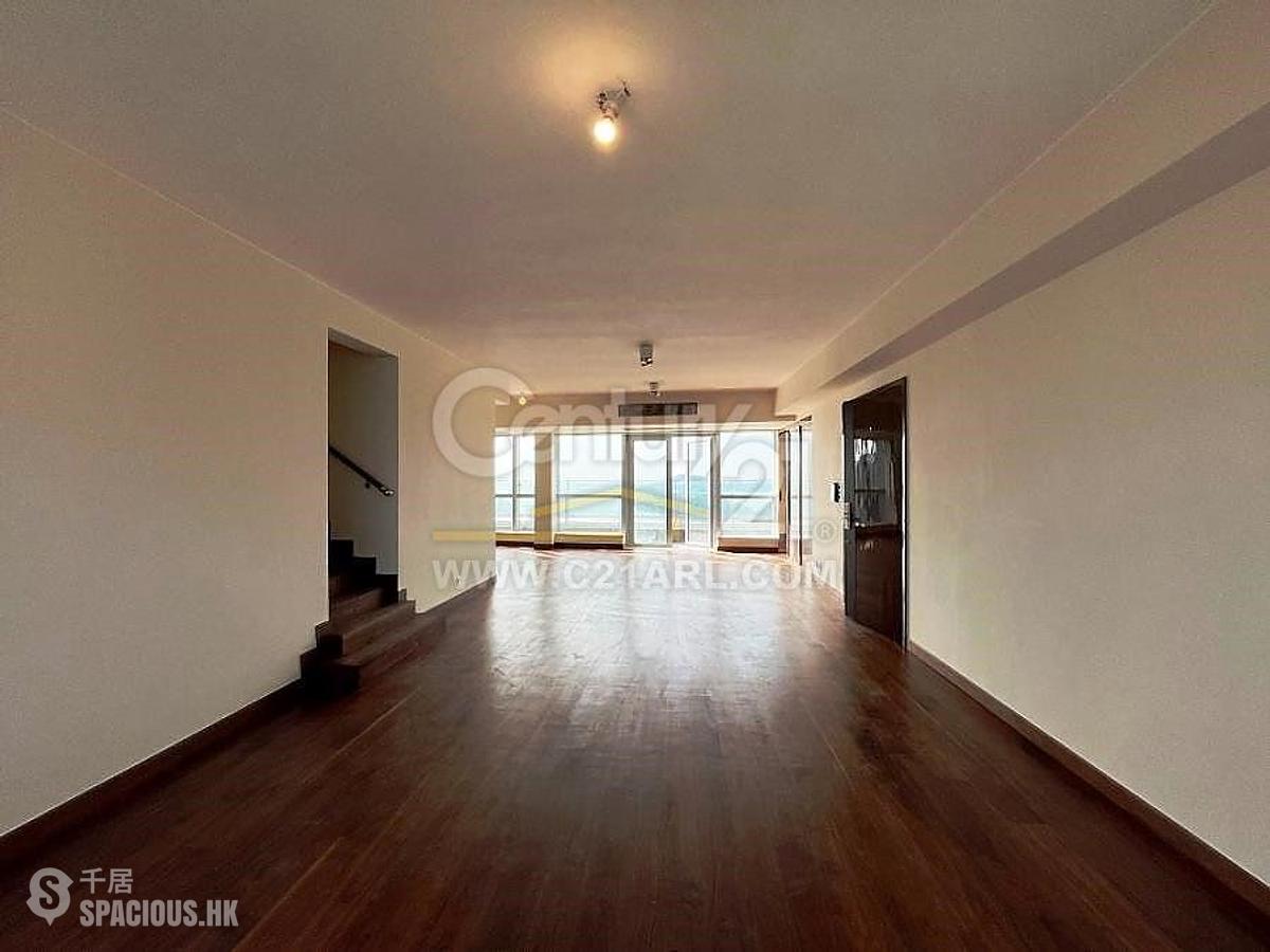 Wong Chuk Hang - Marinella 01