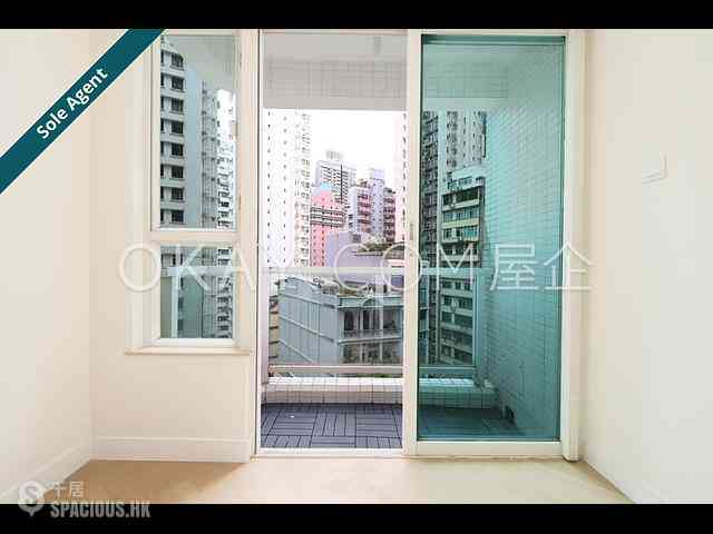 Sai Ying Pun - Reading Place 03