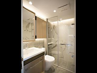 Sai Ying Pun - No.8 Hing Hon Road (Resiglow-Bonham) 03