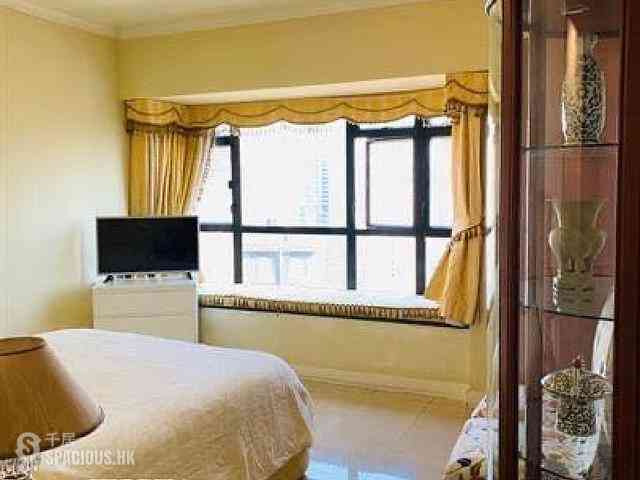 Mid Levels Central - The Grand Panorama 04