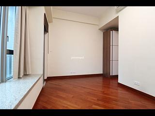 Wan Chai - The Avenue Phase 2 07