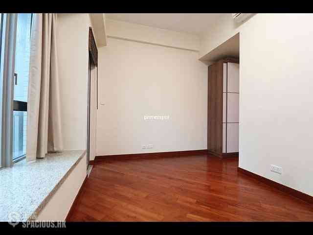 Wan Chai - The Avenue Phase 2 07