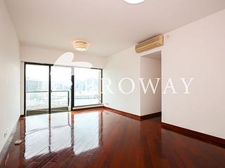 West Kowloon - The Arch 03